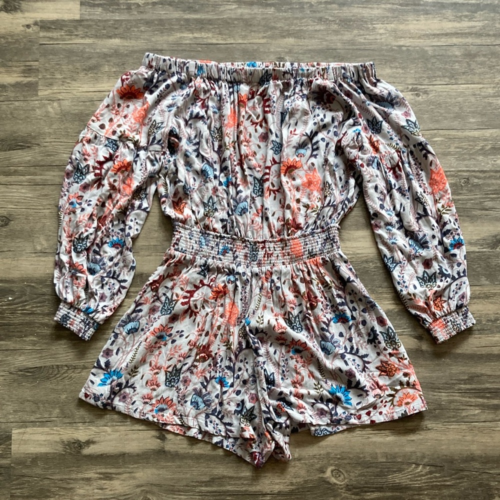 Free People Pretty and Free floral romper. Size M